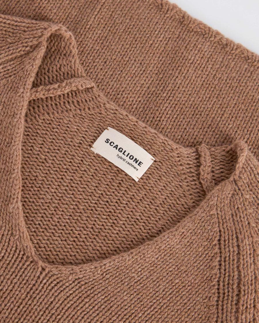 Scaglione V NECK SUPER SOFT CARAMEL Fino Al -60%