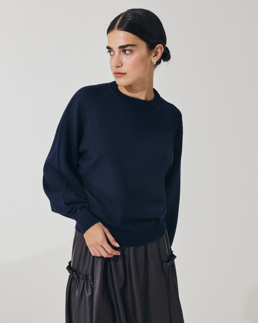 Scaglione ROUND NECK BOXY RAGLAN SEAMLESS MERINO NAVY Italia