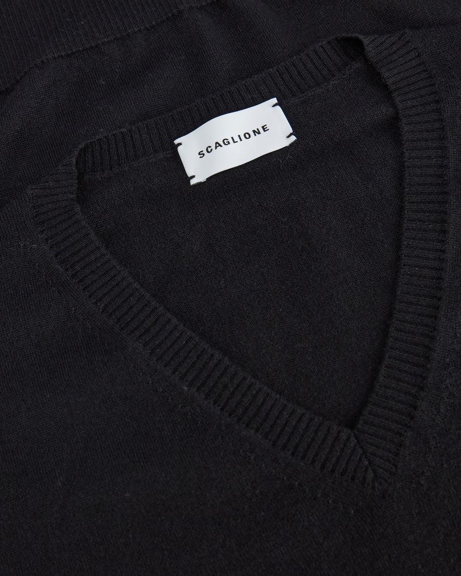 Scaglione V NECK CASH-SILK BLACK Hotsell