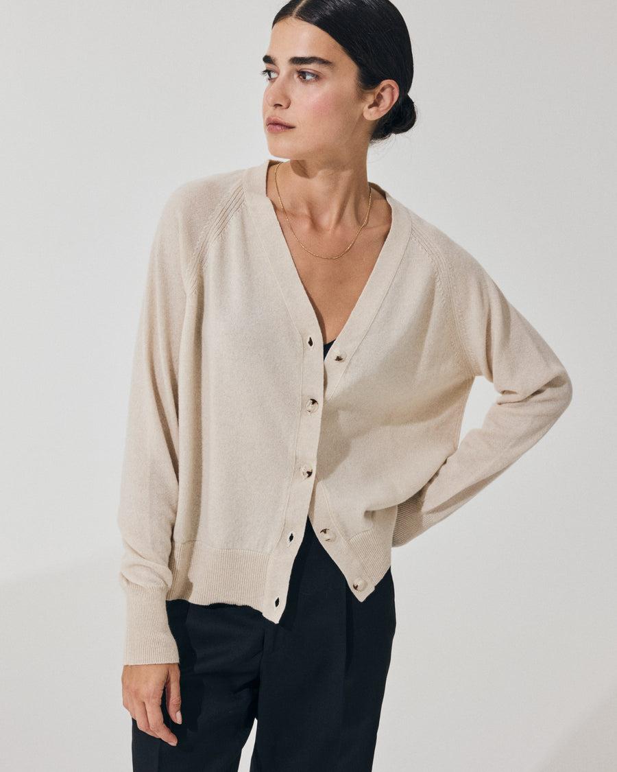 Scaglione CARDIGAN RAGLAN RIBBED SIDES MILK I Più Venduti