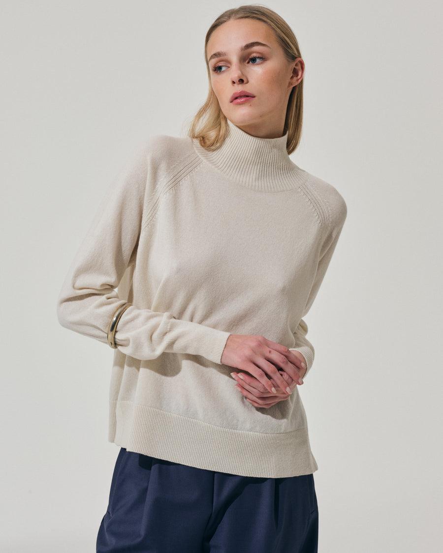 Scaglione TURTLE NECK RAGLAN RIBBED SIDES MILK Vendite Flash