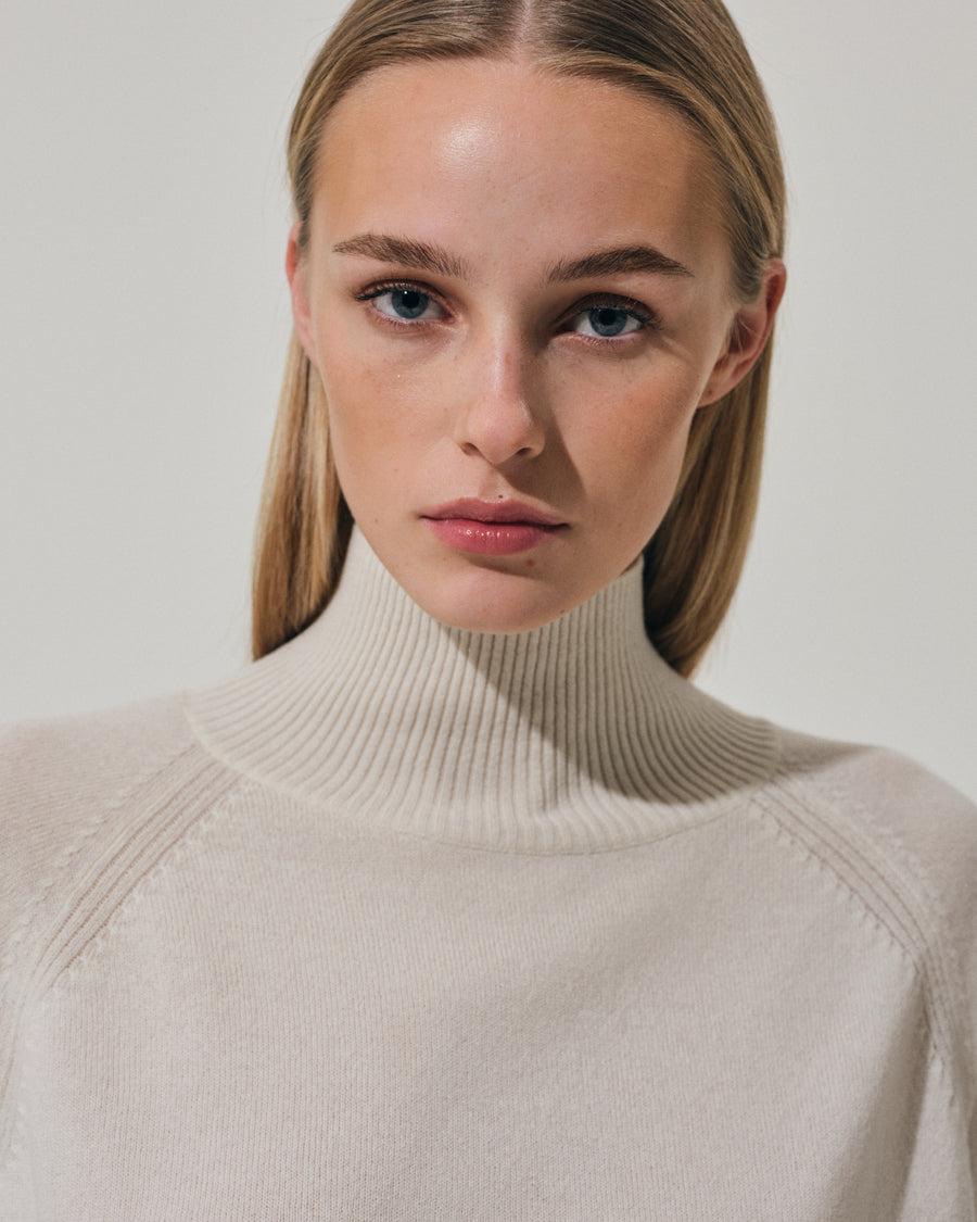 Scaglione TURTLE NECK RAGLAN RIBBED SIDES MILK Vendite Flash