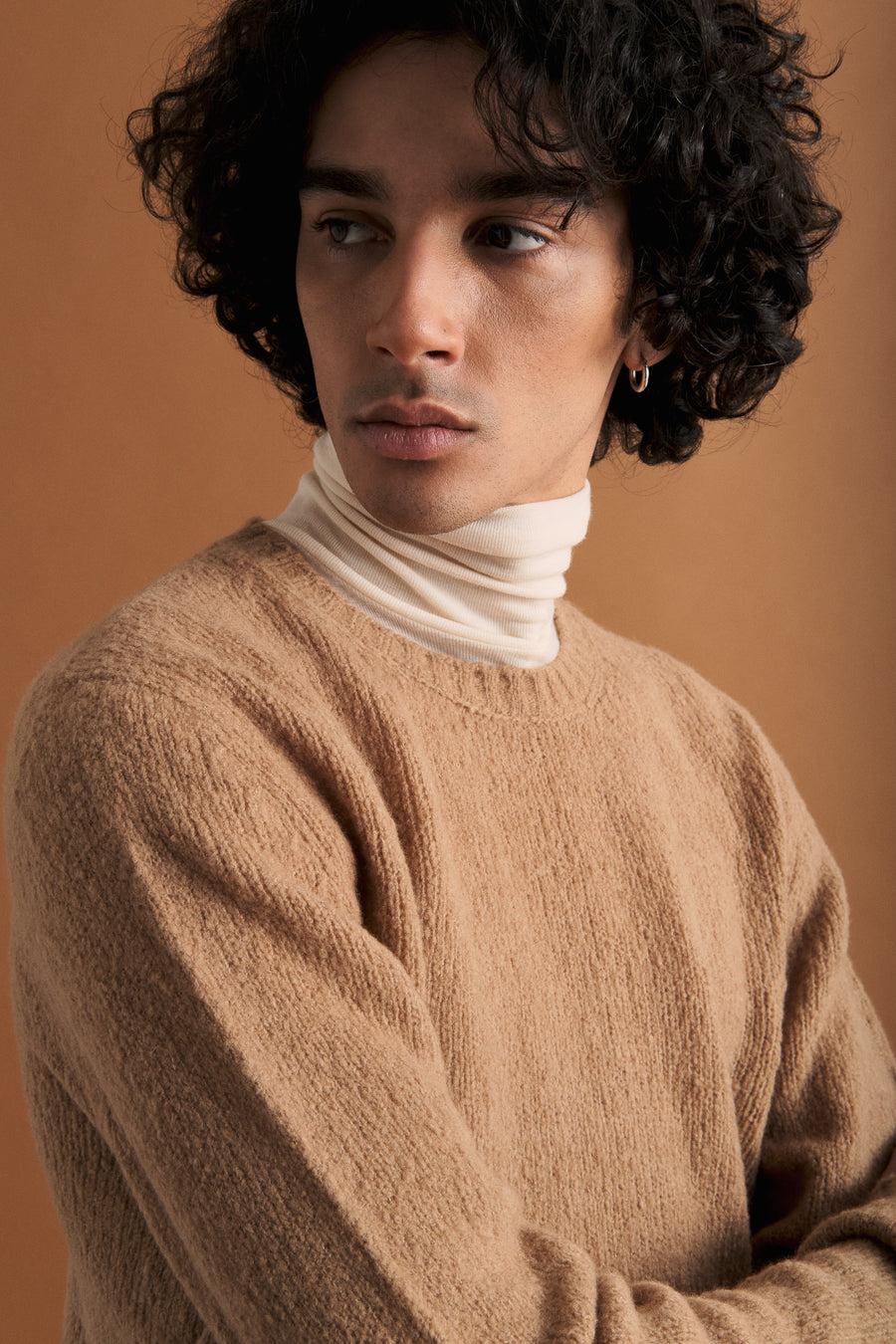 Scaglione ROUND NECK SEAMLESS PUFFED CASHMERE CAMEL In Vendita