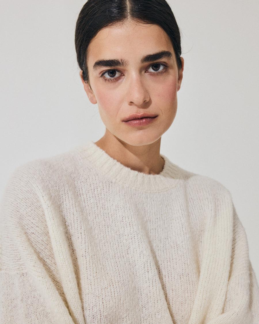 Scaglione ROUND NECK OVER PUFFED CASHMERE MILK Acquista Ora