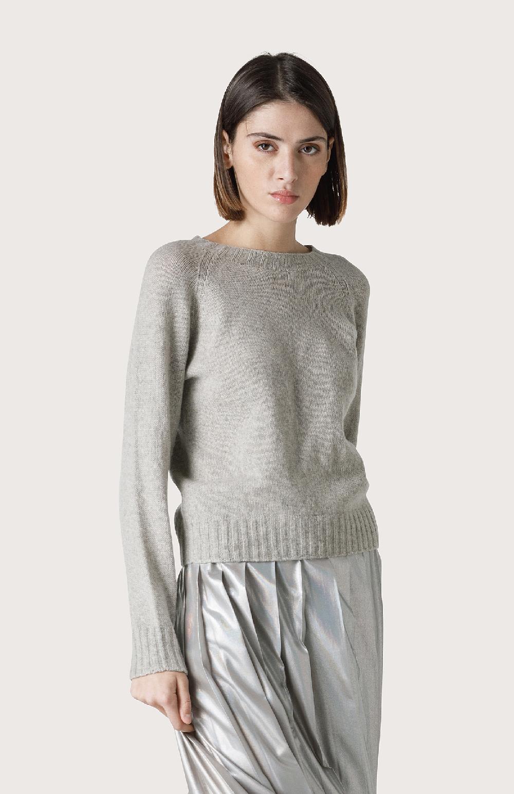 Seventy Maglia cashmere con scollo barchetta - Col. Grigio Vendita Calda
