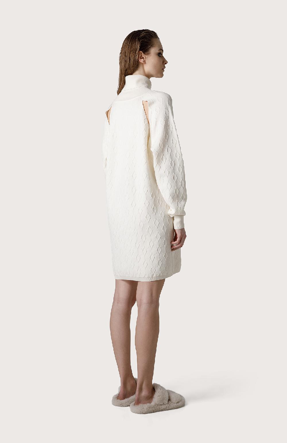 Seventy Abito tricot - Col. Bianco Vendite Flash