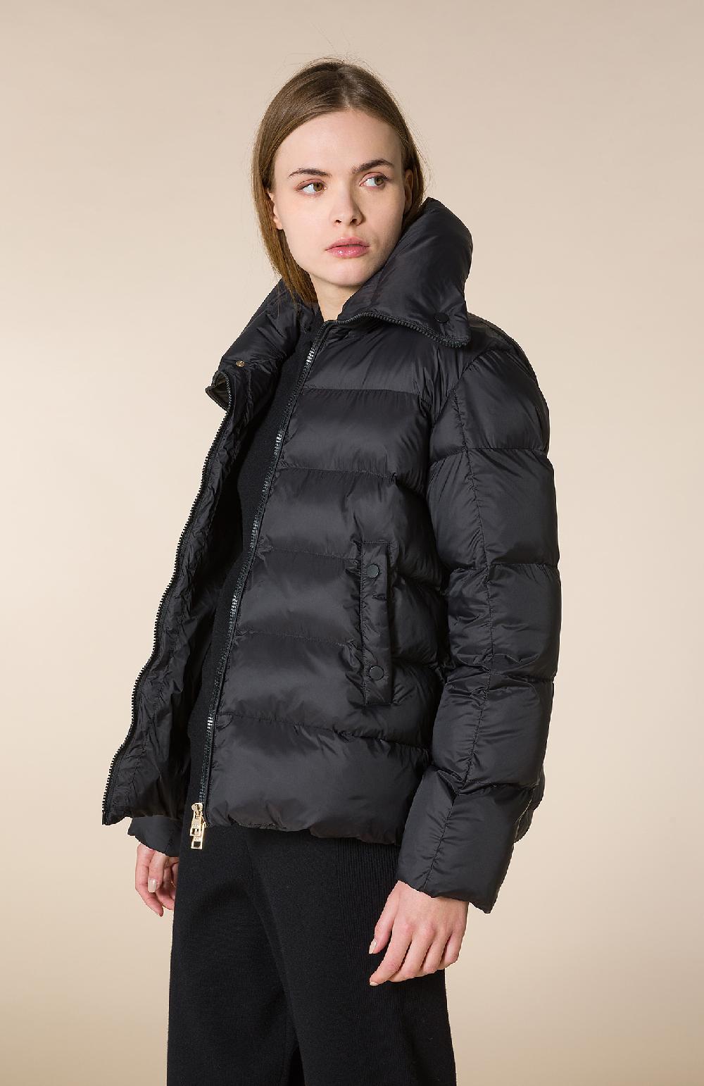 Seventy Piumino corto trapuntato a boudin con full zip - Col. Nero Spedizione Gratuita