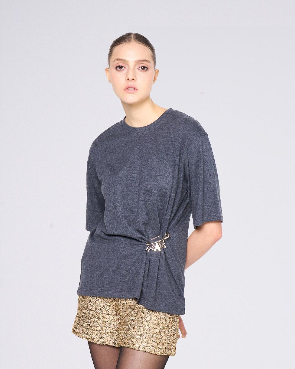 Silvian Heach T-shirt con spilla In Linea