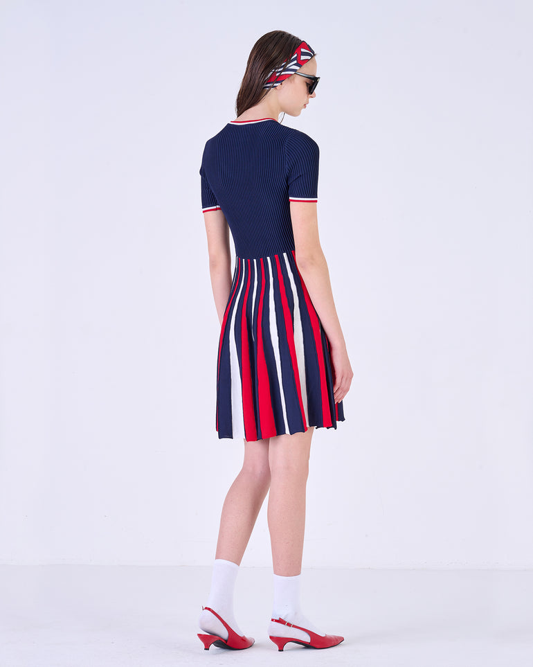 Silvian Heach Abito con gonna plissettata Sconto
