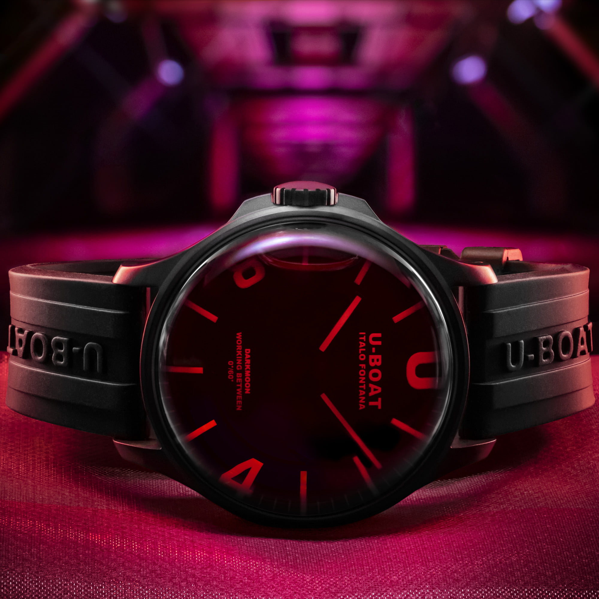 U Boat DARKMOON 44MM RED GLASS PVD Vendite Flash