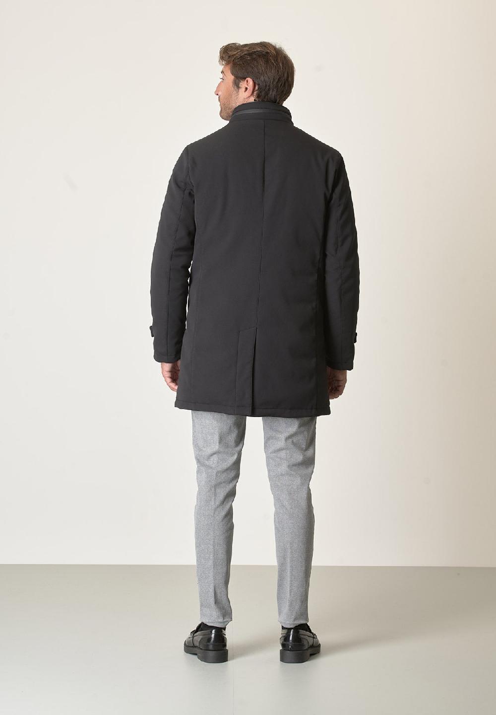 Angelico Cappotto tecnico nero trama leggera impermeabile 2025