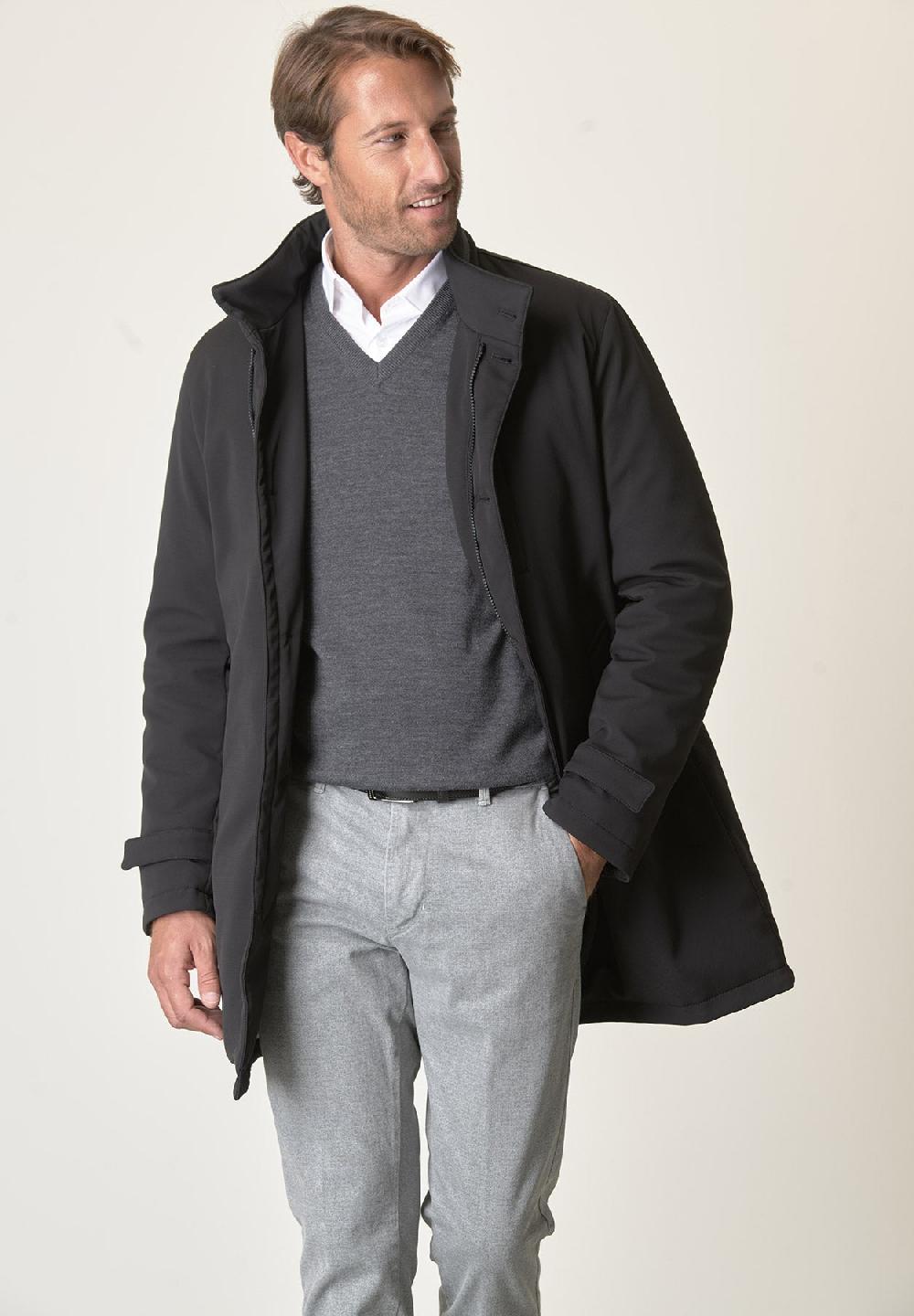 Angelico Cappotto tecnico nero trama leggera impermeabile 2025