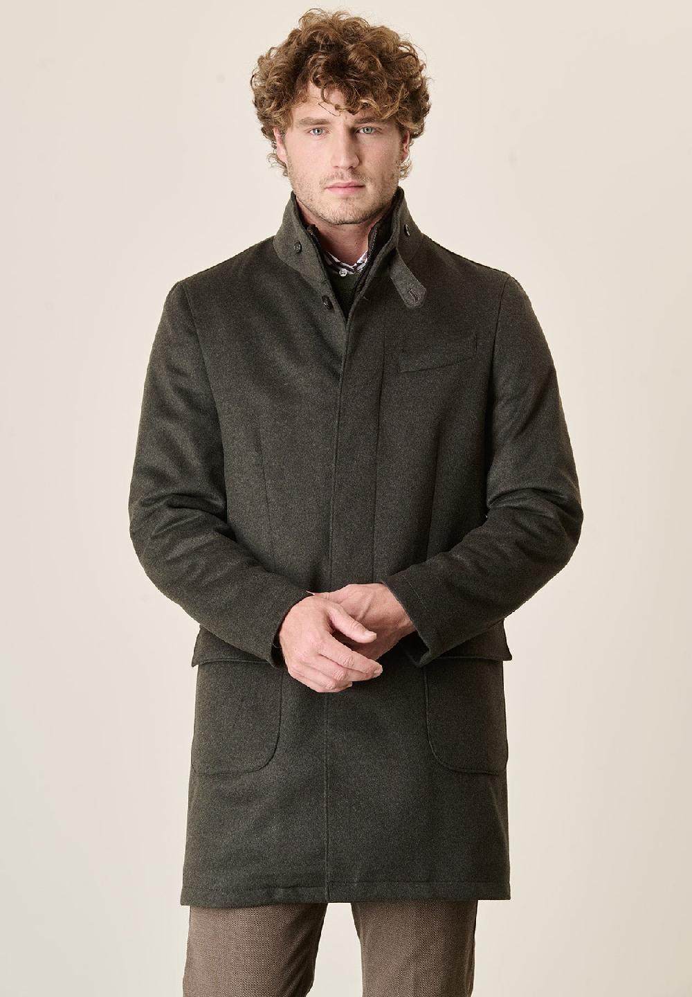Angelico Cappotto verde misto cashmere collo coreano pettorina staccabile Italia