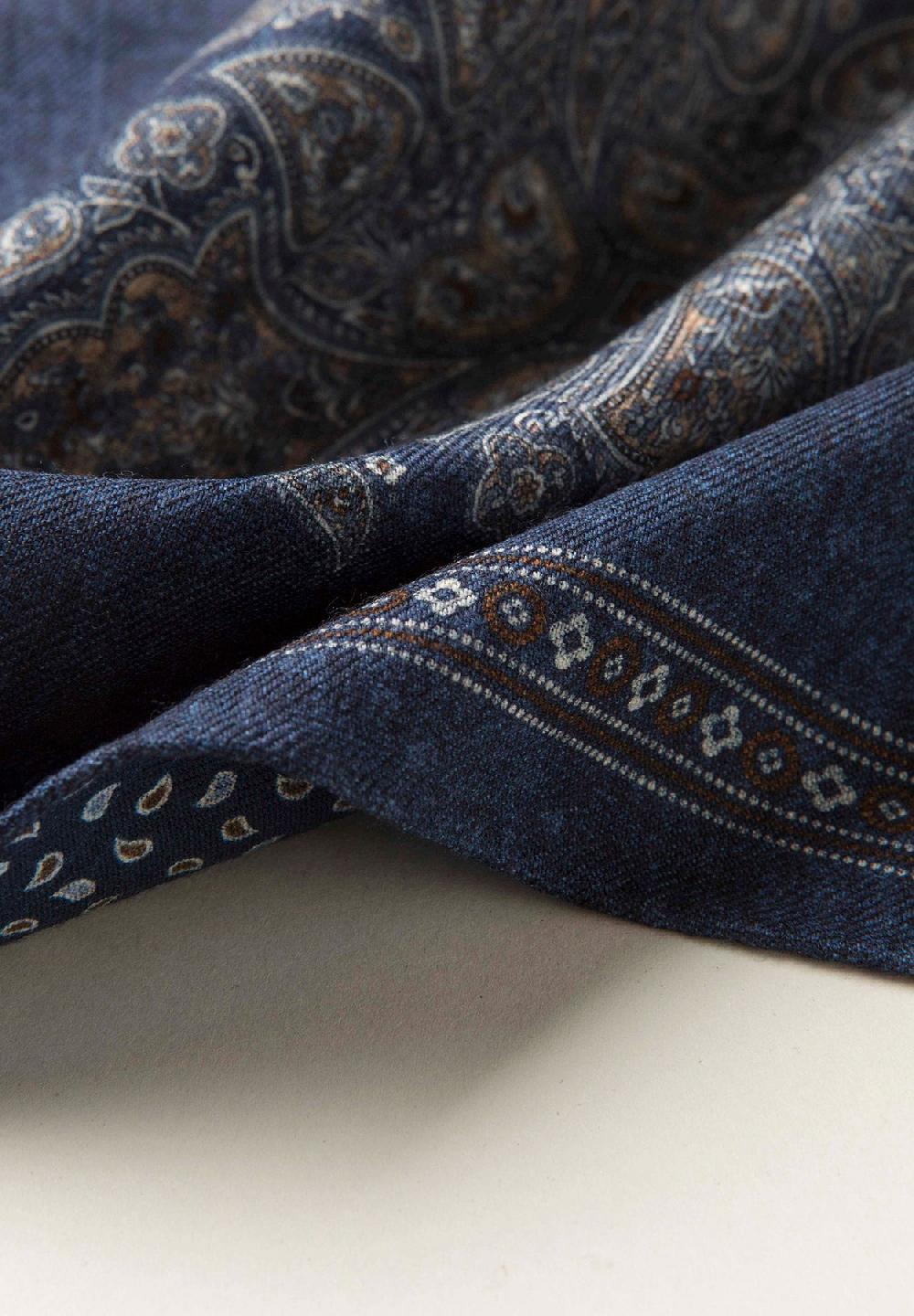 Angelico Pochette blu navy fronte retro lana 2025