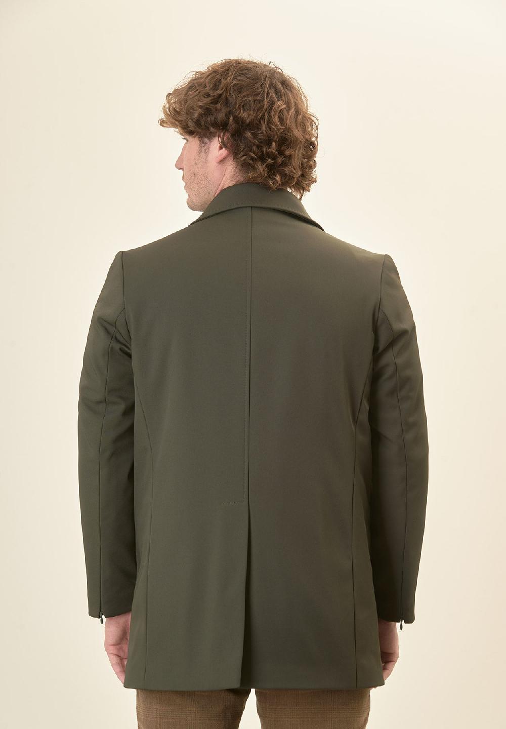 Angelico Impermeabile verde con bottoni In Vendita