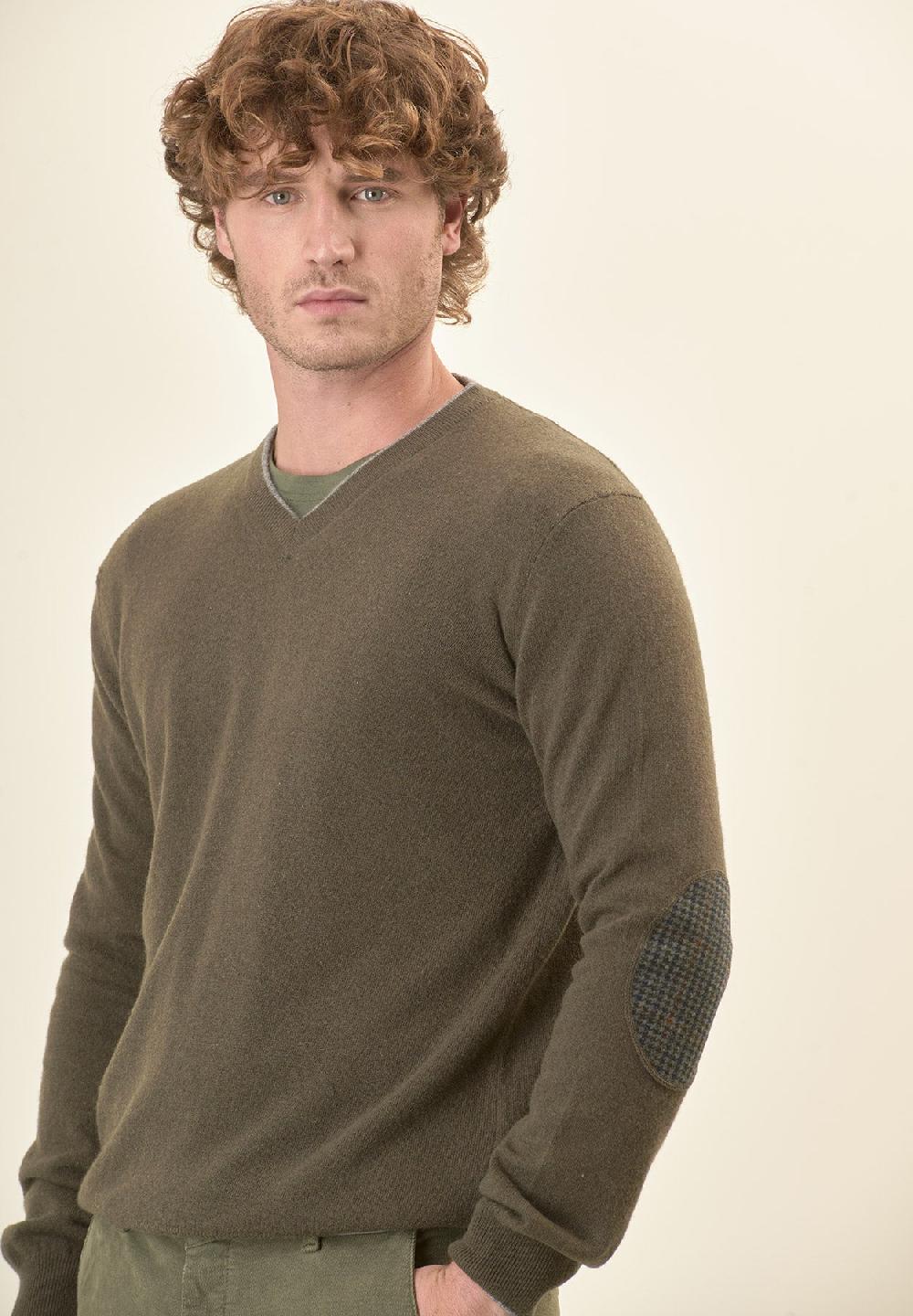 Angelico Scollo V verde militare toppe Nuova